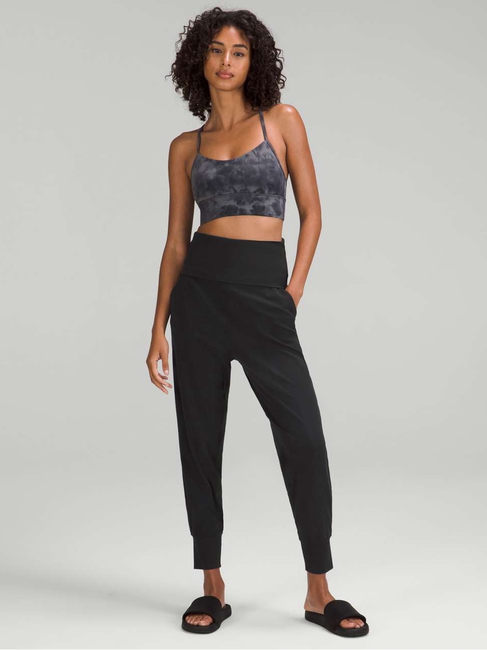 044. Lululemon Align Super-High-Rise Ribbed-Waist Jogger Black 10